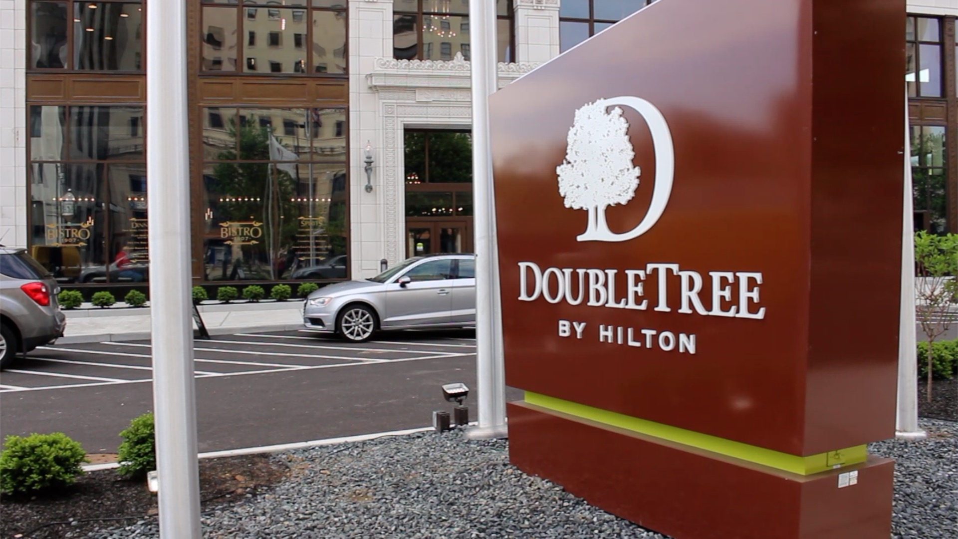 DoubleTree by Hilton Youngstown