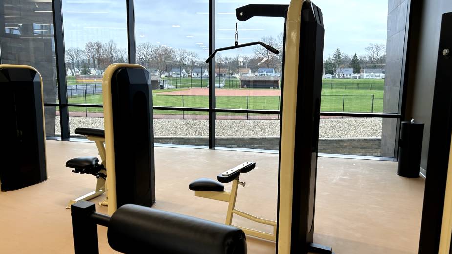 Student Recreation and Wellness Center, Warren G. Harding High School, Warren, Ohio